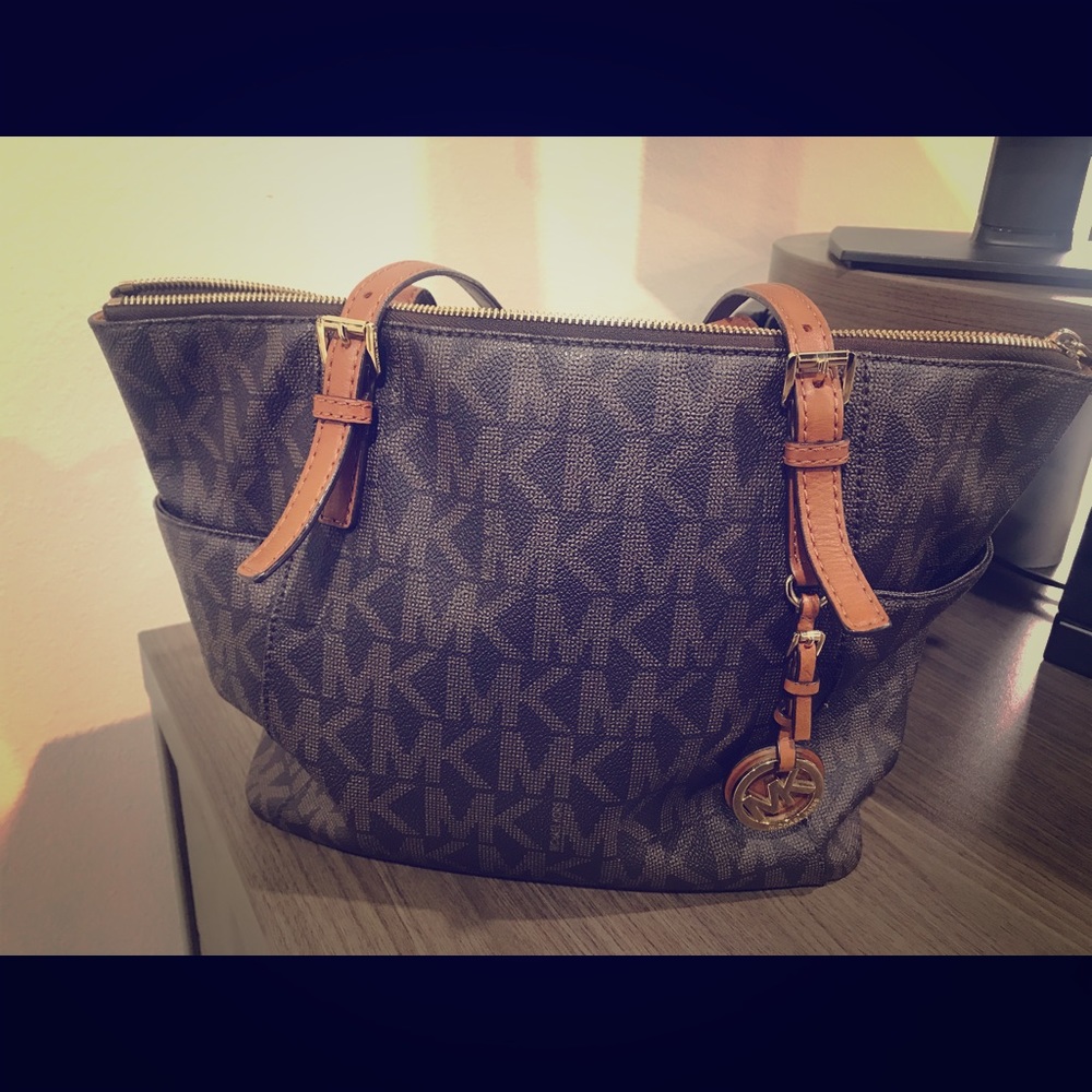 Michael Kors Signature Tote